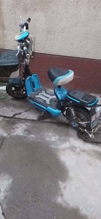 由于工作原因转让一台二手电动车