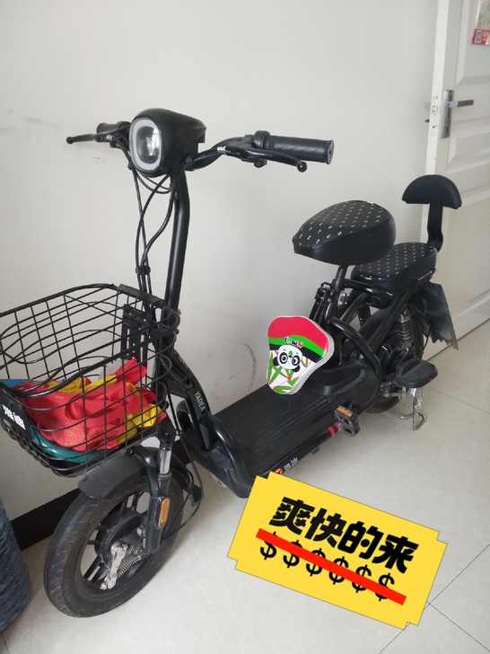 去年刚刚买的电动车，9成新没骑多久换成汽车...