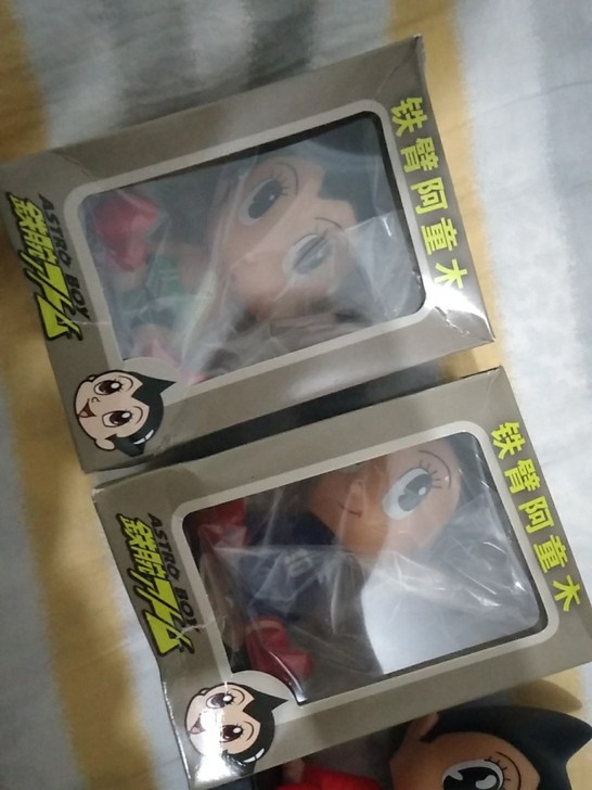 铁臂阿童木 摆件 摇头娃娃