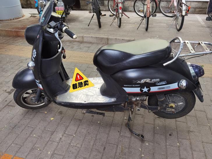 自用电动车，因搬家着急处理，60v.铅酸电...