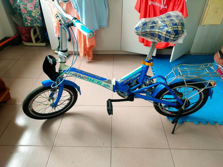 孩子小时候的自行车，没怎么骑，低价出售！