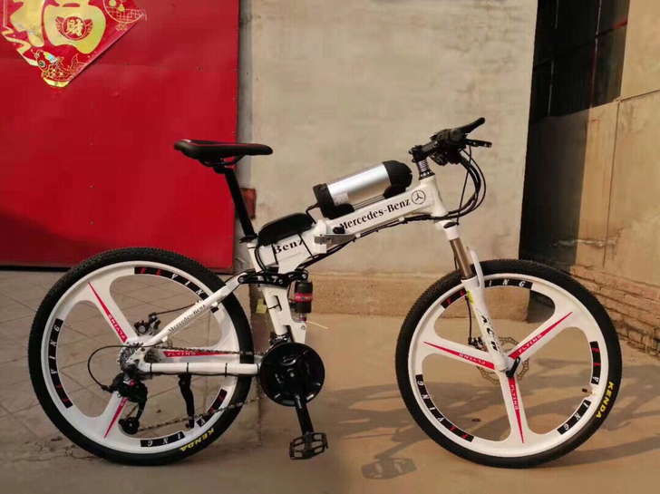 仓库清仓处理一批奔驰4s定制礼品,26寸后...