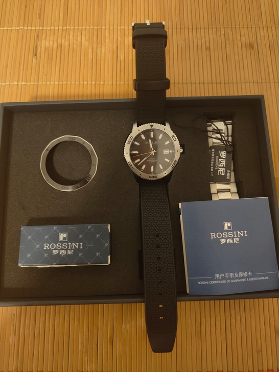 这是专柜正品。 罗西尼航海家系列， 全自动...