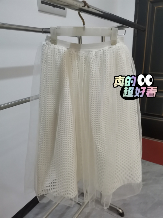 白色长裙| 闲置 有蓬松感 质量很好看图