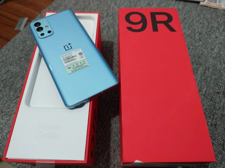 一加9R蓝色12+256在保265天骁龙8...