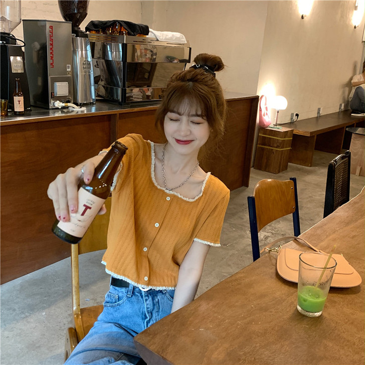 露腰上衣，九成新，穿过一次。