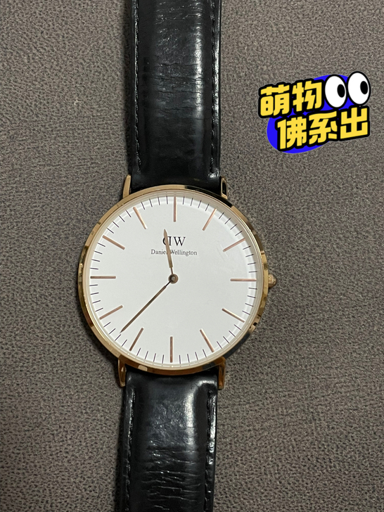 dw男表喜欢的直接拍没有修过,表带汗水正常...