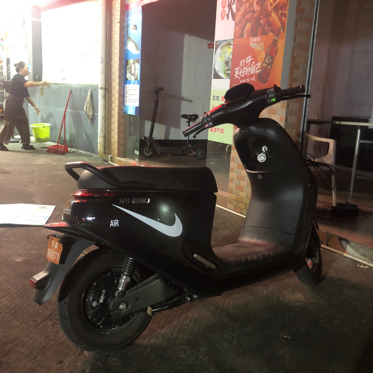 出九号e80c原装素车.极速55左右.续航...