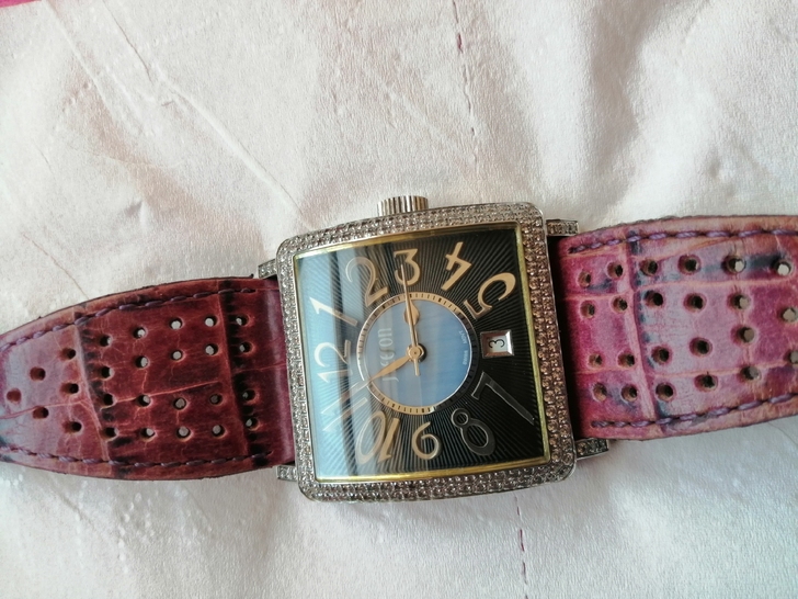 专柜正品时尚石英表，瑞士机芯电池新换，工作...