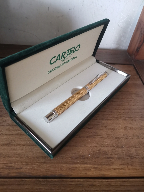 低价出  全新 90年代卡帝乐鳄鱼钢笔