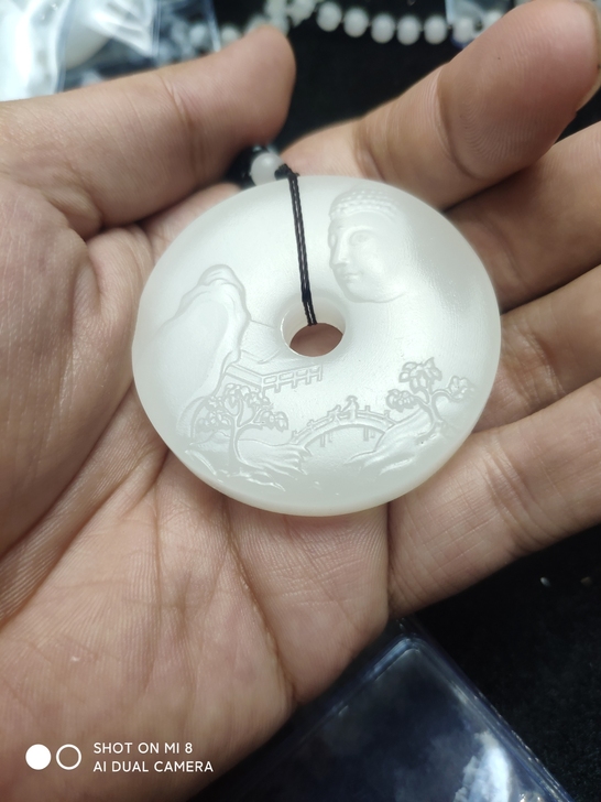 玉雕工厂倒闭剩下来一起批   新疆羊脂白玉...