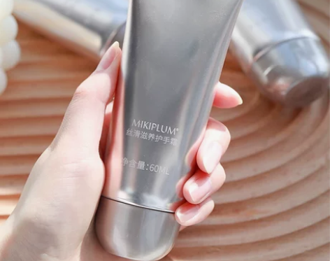 全新未拆封MIKIPLUM丝滑滋养护手霜乳...