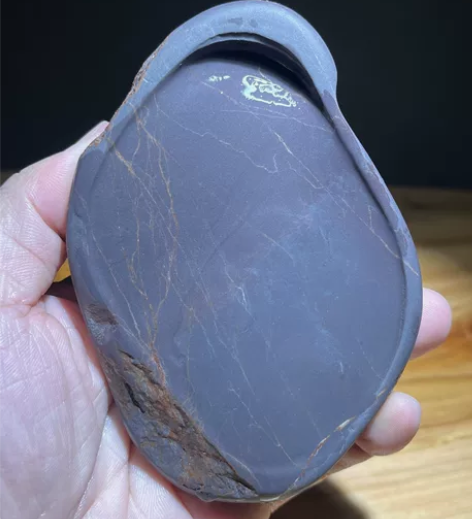 端砚大西洞老坑，石质细腻，有天青，金线，石...