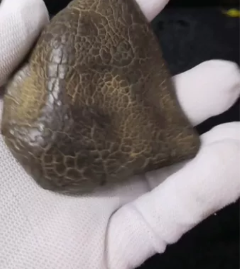 奇石 奇石一枚，天然机理极其漂亮，包浆好，...