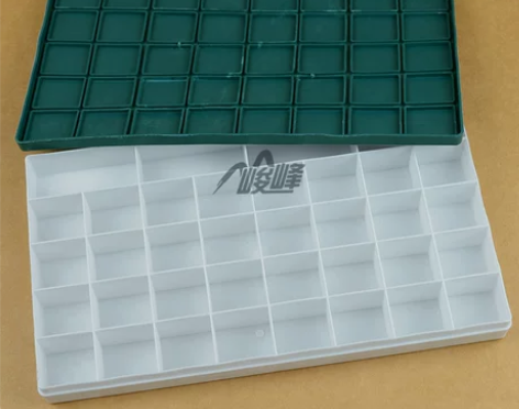 软盖硬盖调色盒不包邮 感兴趣的话点“我想要...