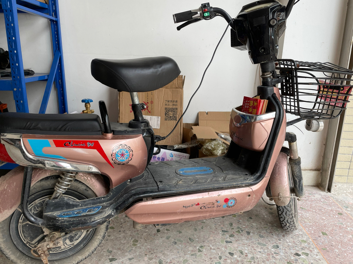 二手750买回来上班的，用了一个月辞职了。...