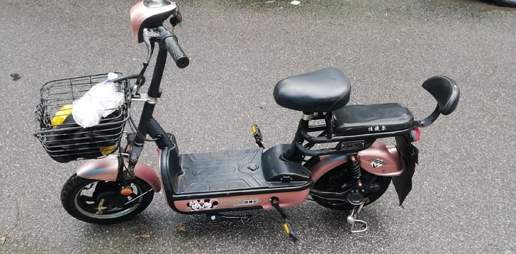 电动自行车 白牌 20公里，具体没有跑太远...