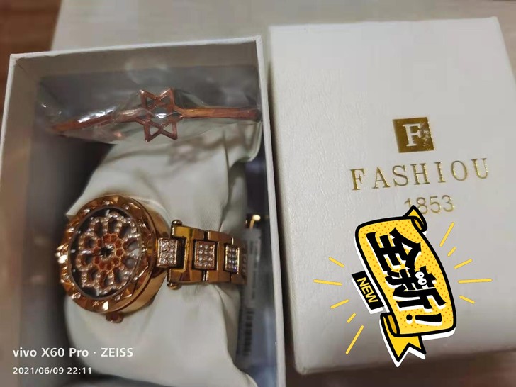 电子石英表，原价168买的，没带过现在便宜...