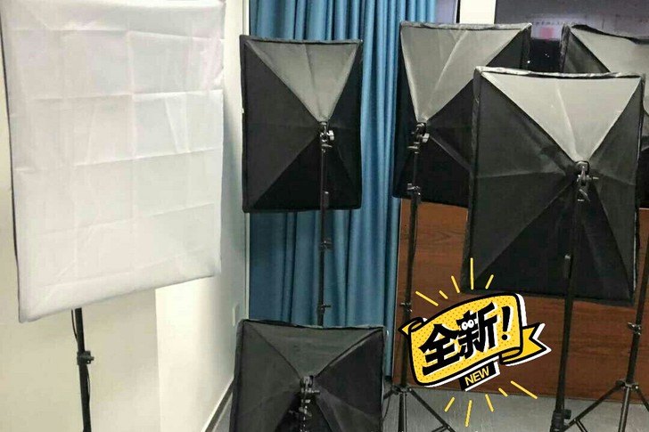 包邮补光灯出厂价便宜捡漏！