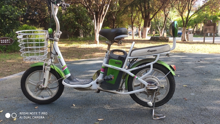 绿源电动车，3小时快速充满，48V锂电池，...