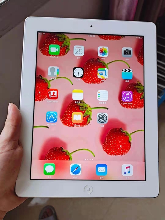 女生自用闲置一台ipad苹果平板ipad电...