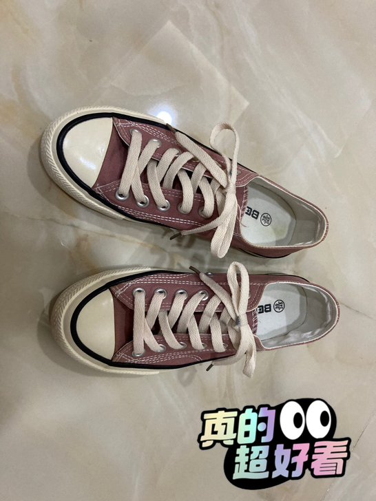 苹果原相机拍摄，百搭帆布鞋低价转让！