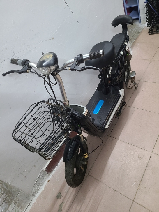 Design昊驰电动车,二手电瓶车,水电池...