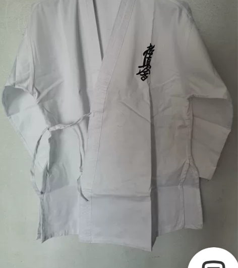 断码处理日本极真舍初学者空手道道服，平纹布...