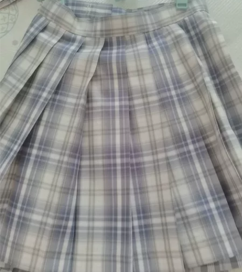 三个岛jk群，九成新 感兴趣的话点“我想要...