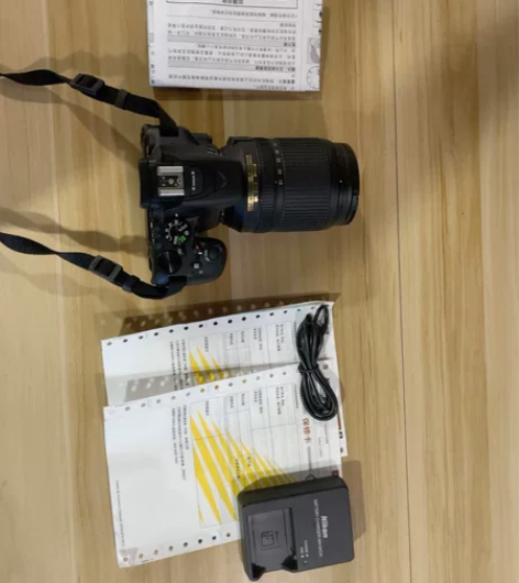 尼康5600带18-140镜头 感兴趣的话...