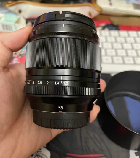 富士镜头,56mmF1.2 R,定焦大光圈...