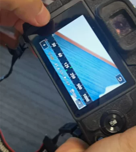 佳能相机~EOS RP 九成新，贴了膜保护...