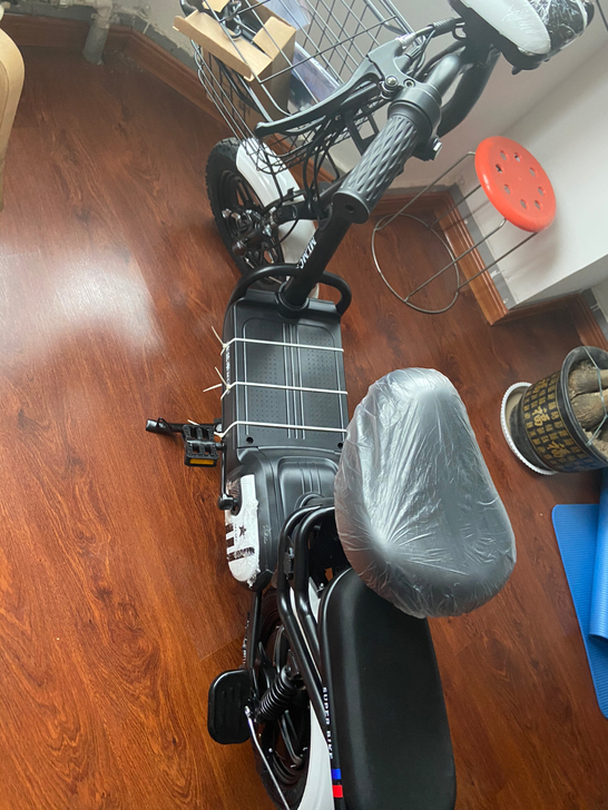 电动车全新，公司奖励的，同城来骑。地址省图...