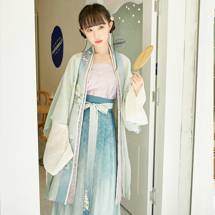 【出】十三余 小豆蔻儿 清波芙蕖下裙s码