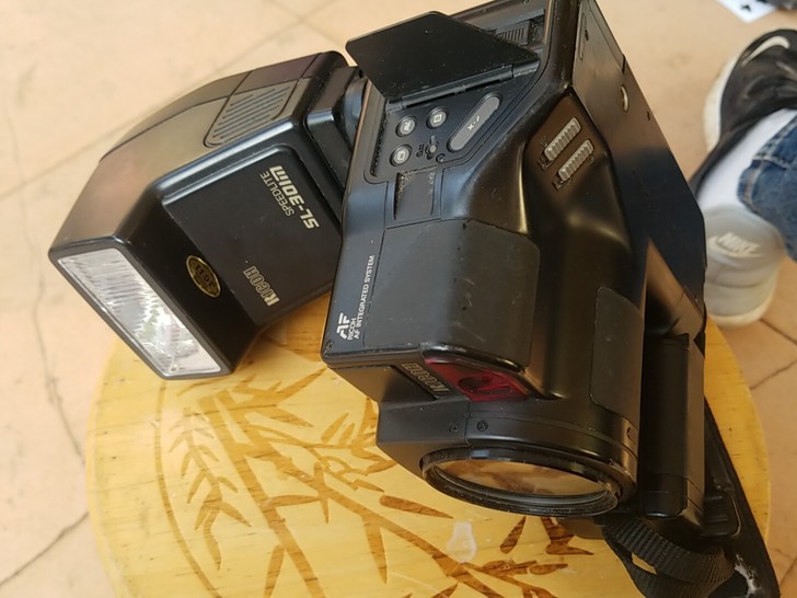 理光相机，好坏不知道，