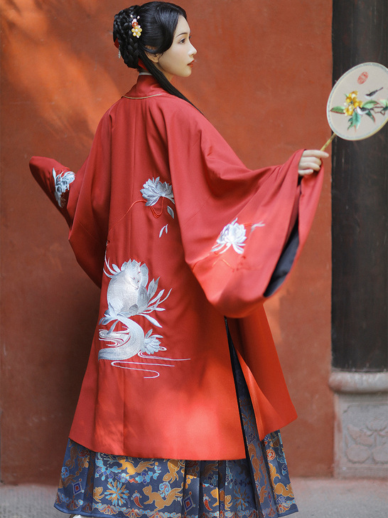 兰若庭 汉服 乘黄 明制 披风 绣花 大袖...