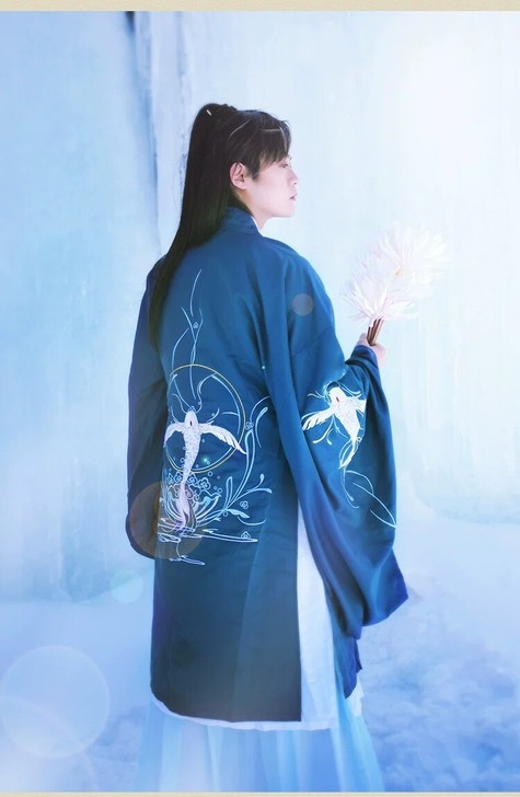 如梦霓裳汉服女 大袖衫 山海经渡沧溟大鱼金...