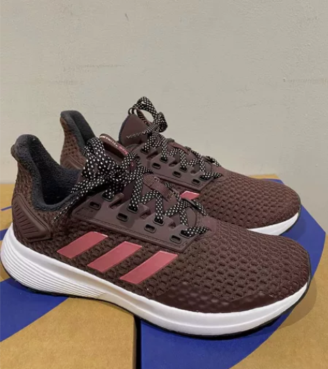 Adidas阿迪女款暖风慢跑鞋,CLIMA...
