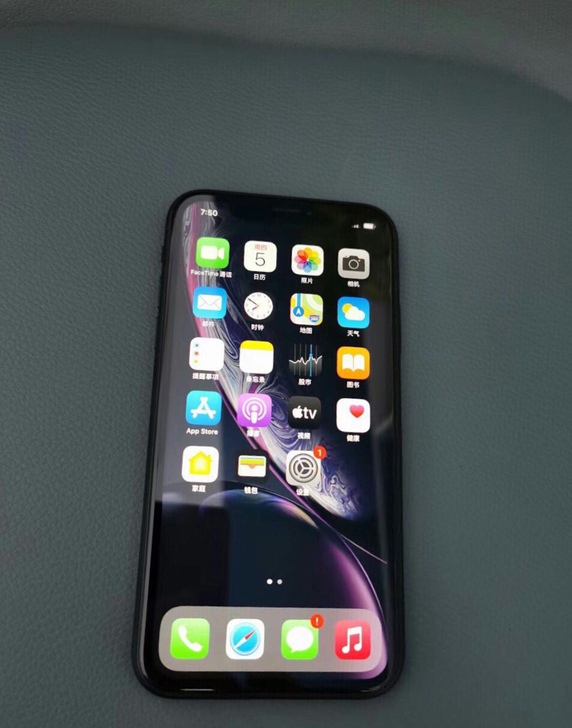 苹果XR黑色256g。国行正品。九成新,无...