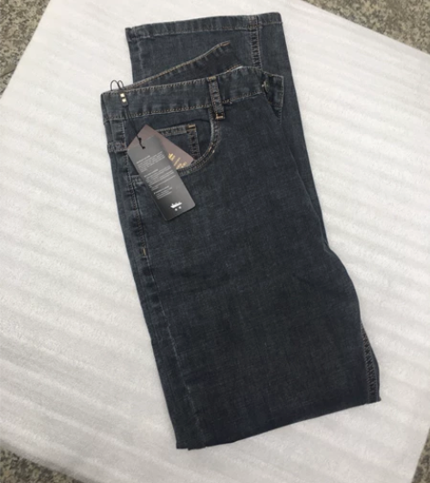 正品金盾男装33码牛仔裤，全新弹力宽松直筒...