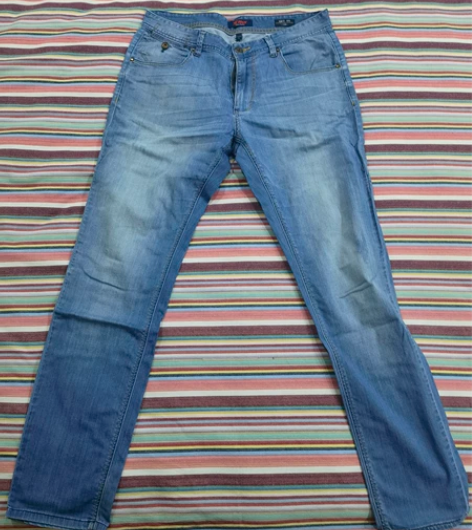 美特斯邦威175/80A 男款春秋季牛仔裤...
