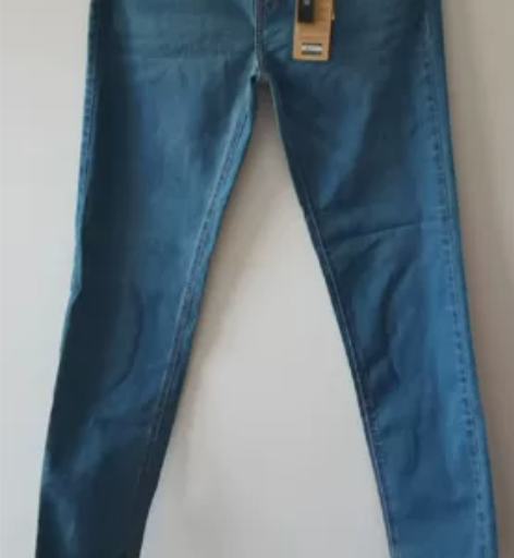 全新JEANS韩版男士牛仔裤，线上得物购入...