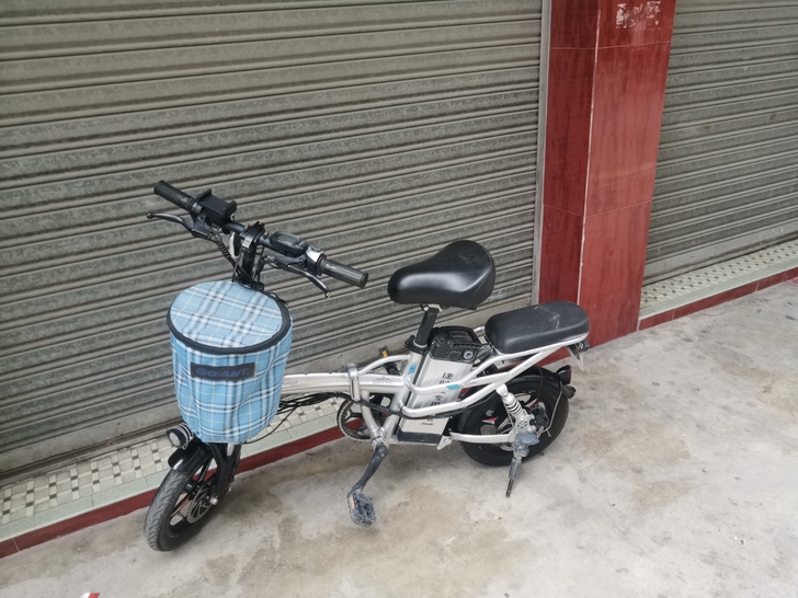 八成新48V锂电折叠电动车，只需700元