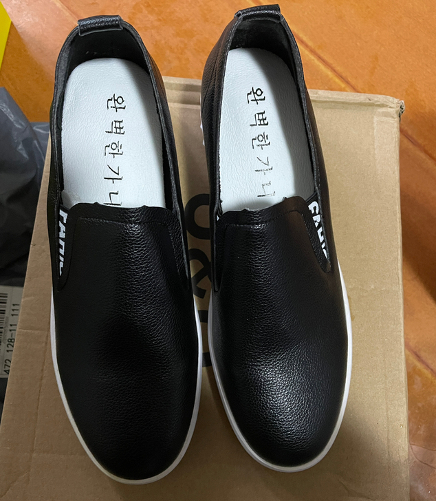 38码板鞋，全新，皮质非常软，原相机实拍，...