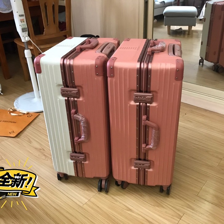 亏本包邮甩！铝框行李箱全新20寸22寸24...