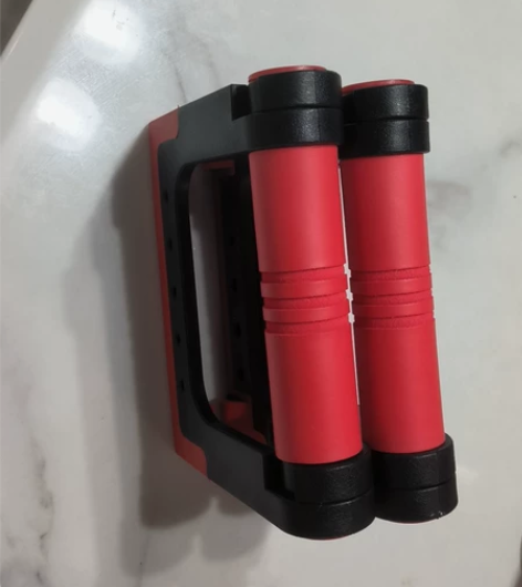 俯卧撑神器，转给需要的人 感兴趣的话点“我...