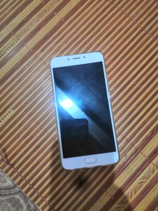 全新魅族5  32g备用机  原价300多...