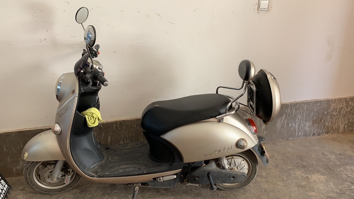 台铃电动车，有车牌，买成4500，骑了一年...