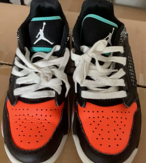 大童nike气垫鞋，38.5，挺新的 ，所...