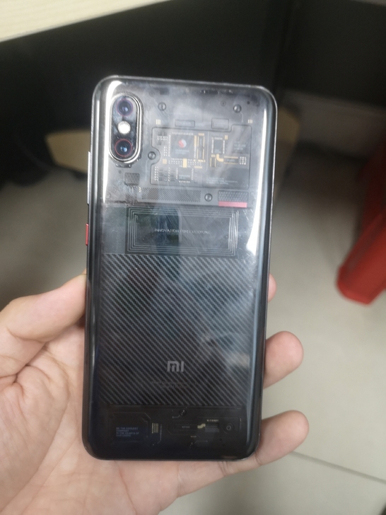 小米8探索版,8+128,晓龙845处理器...